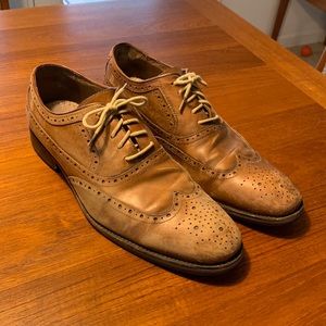 Men’s Johnston & Murphy brown leather Oxford Wingtip dress shoes, size 10.5